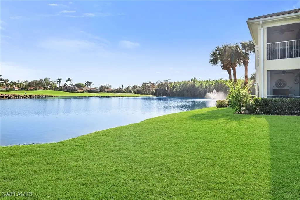 8300 Mystic Greens Way Naples FL 34113