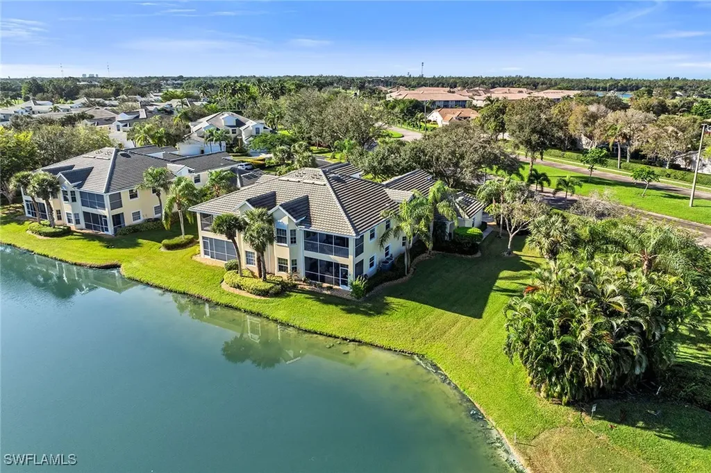 8300 Mystic Greens Way Naples FL 34113