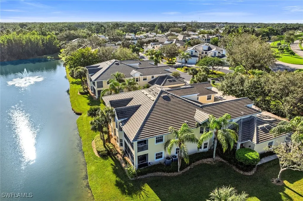 8300 Mystic Greens Way Naples FL 34113