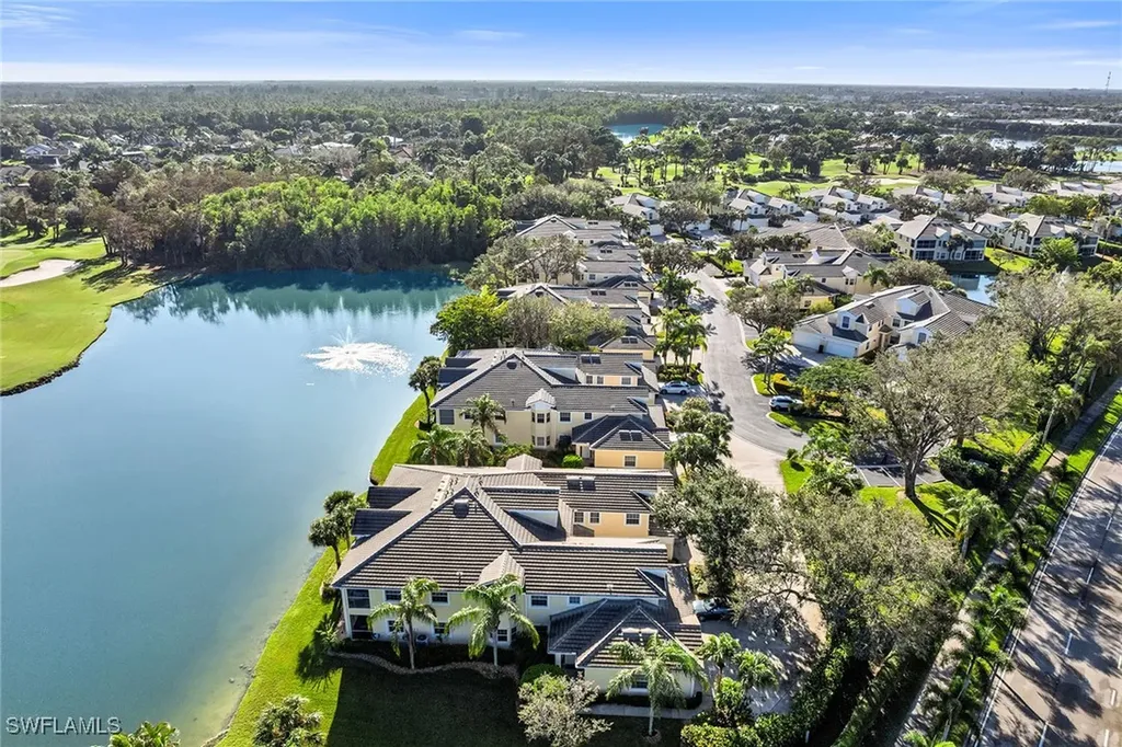 8300 Mystic Greens Way Naples FL 34113