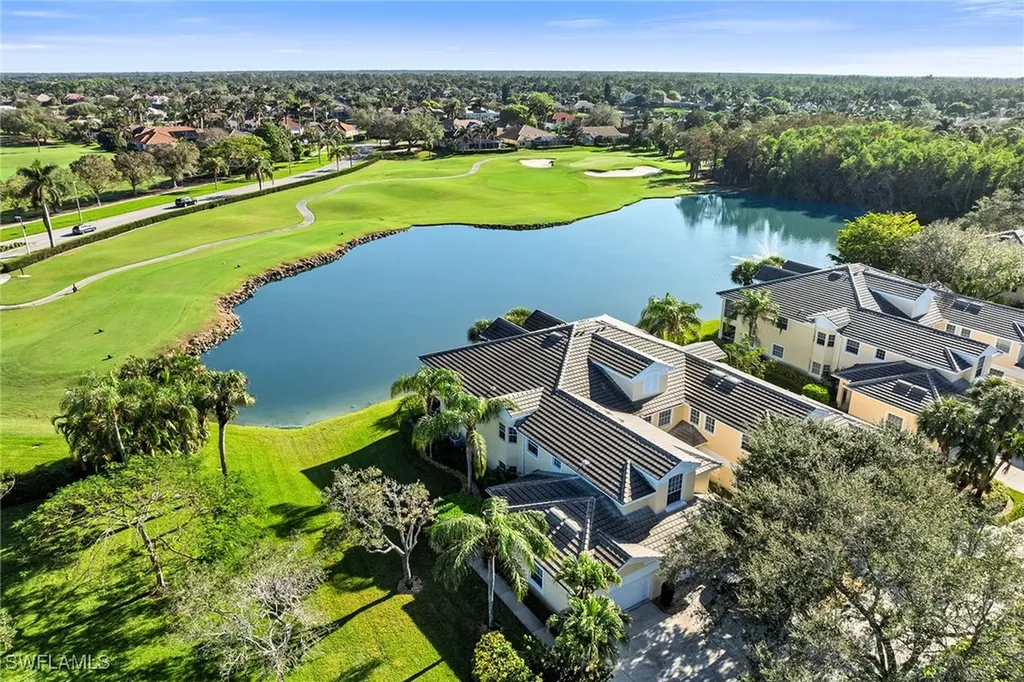 8300 Mystic Greens Way Naples FL 34113