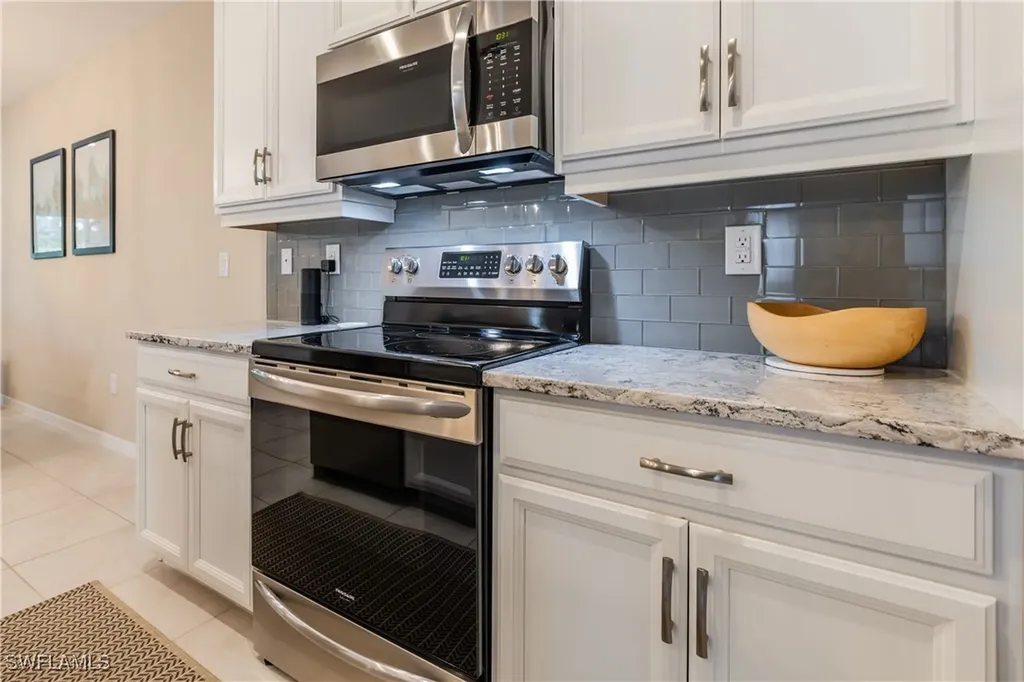 14859 Edgewater Circle Naples FL 34114
