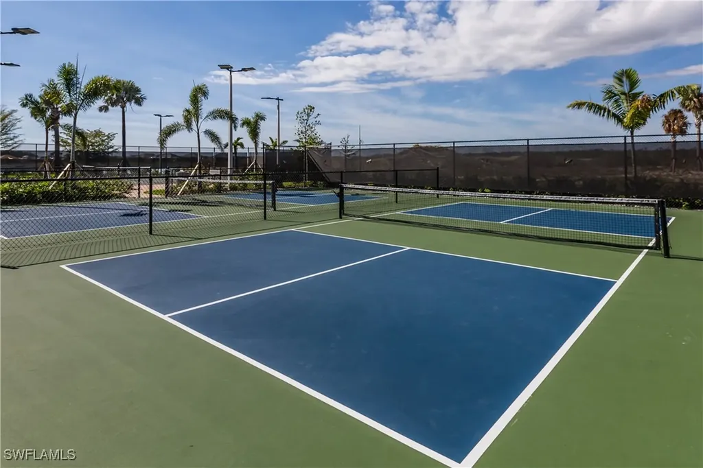 14859 Edgewater Circle Naples FL 34114