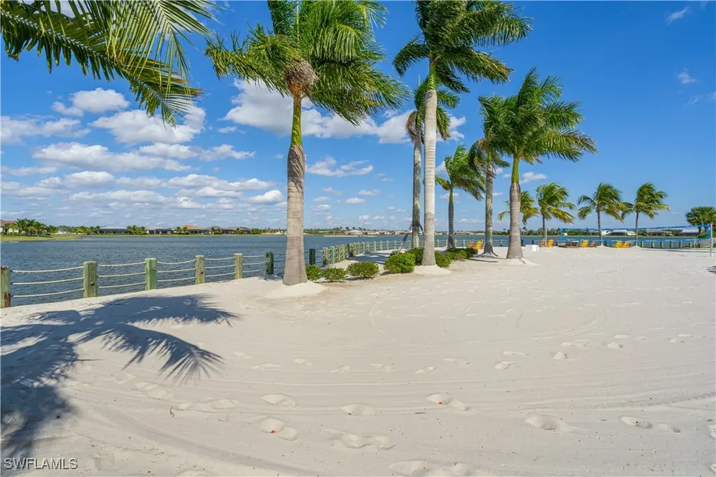 14859 Edgewater Circle Naples FL 34114