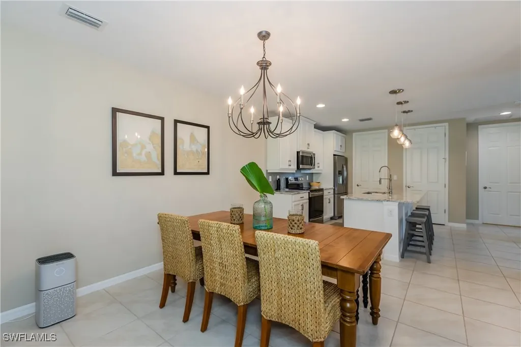 14859 Edgewater Circle Naples FL 34114