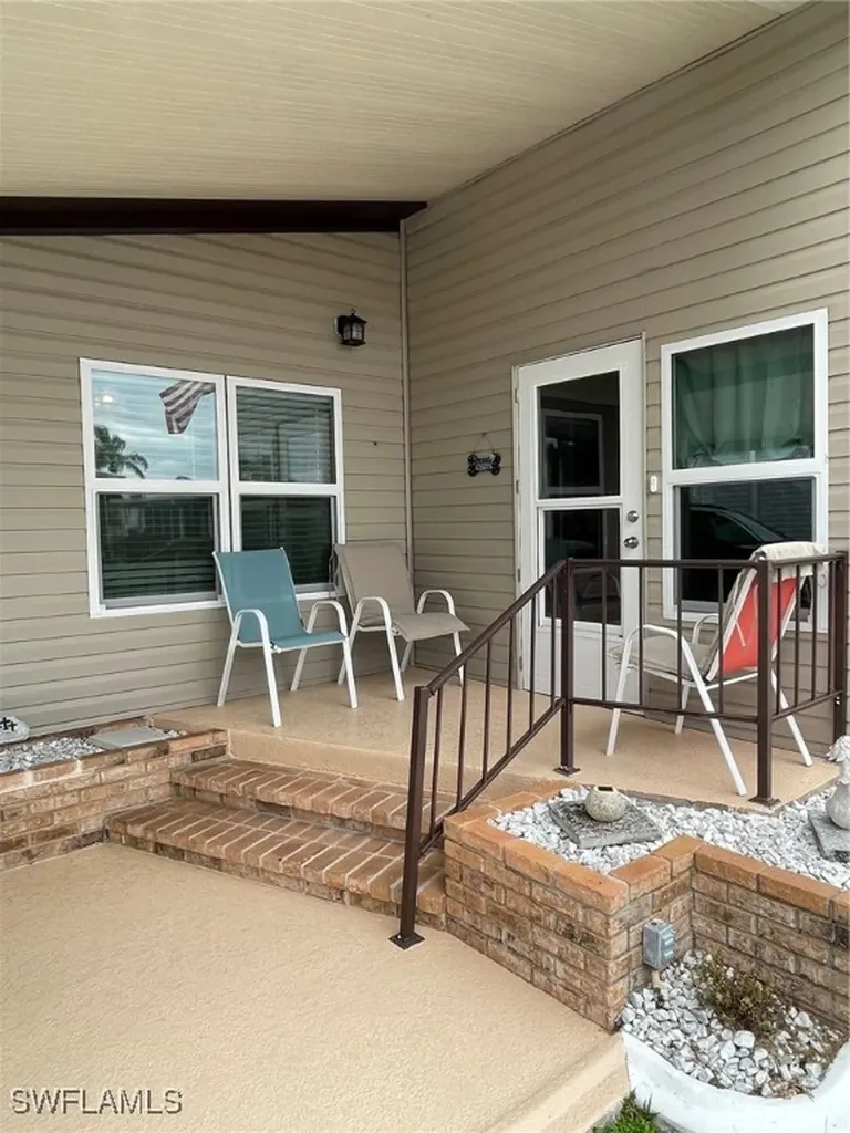 9097 Flamingo Circle North Fort Myers FL 33903