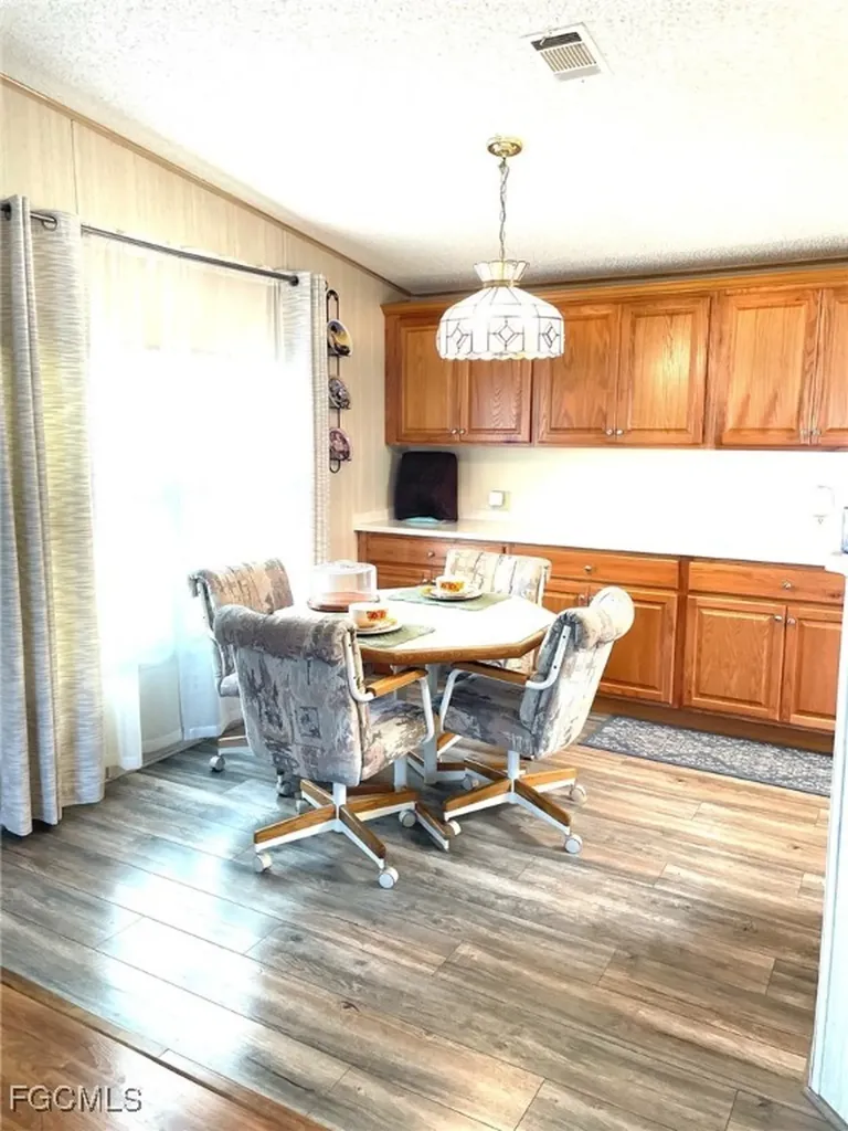 9097 Flamingo Circle North Fort Myers FL 33903