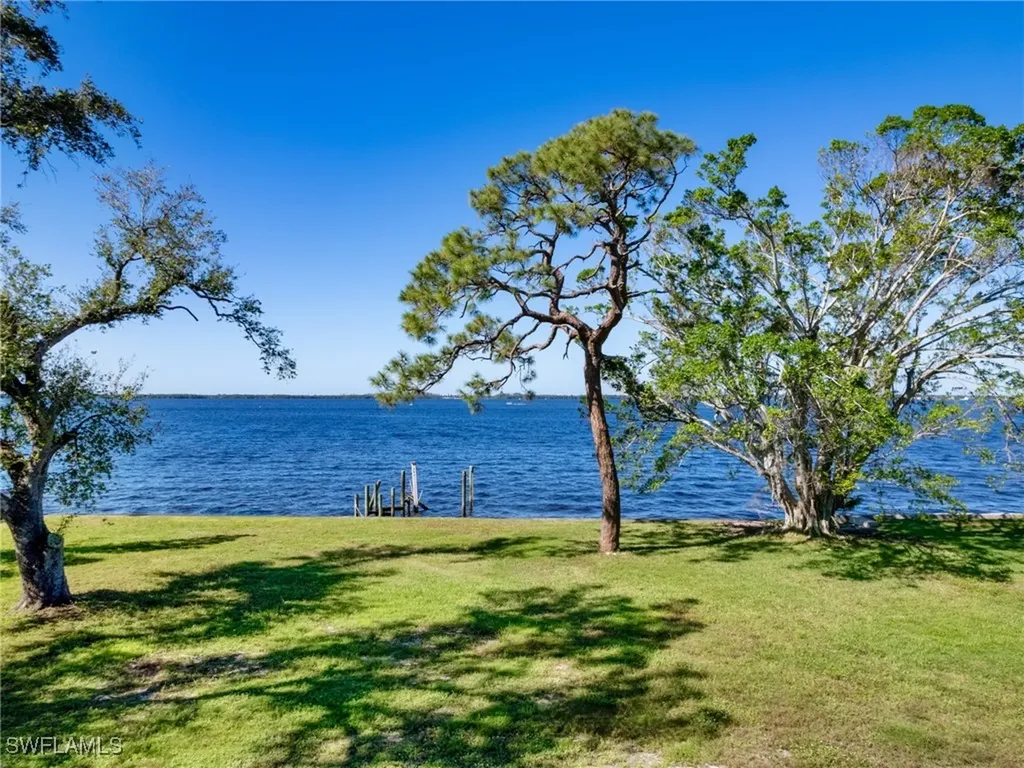 1212 Coconut Drive Fort Myers FL 33901