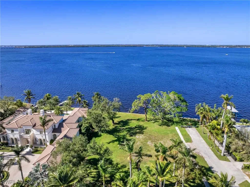 1212 Coconut Drive Fort Myers FL 33901