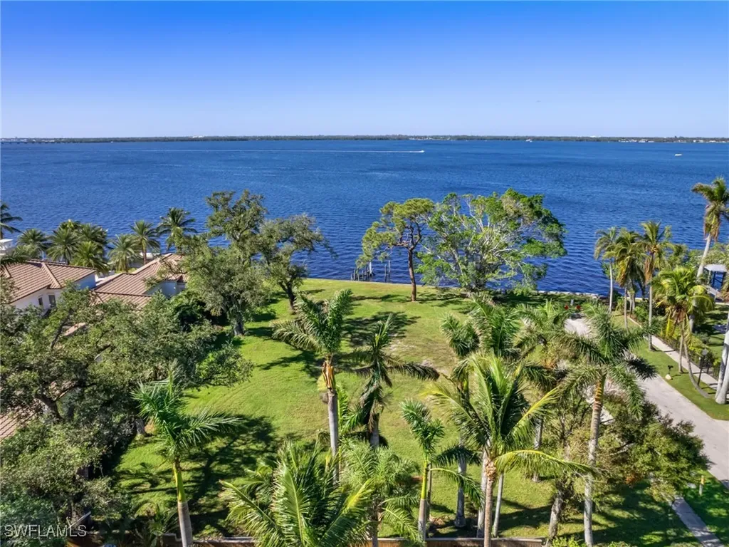 1212 Coconut Drive Fort Myers FL 33901