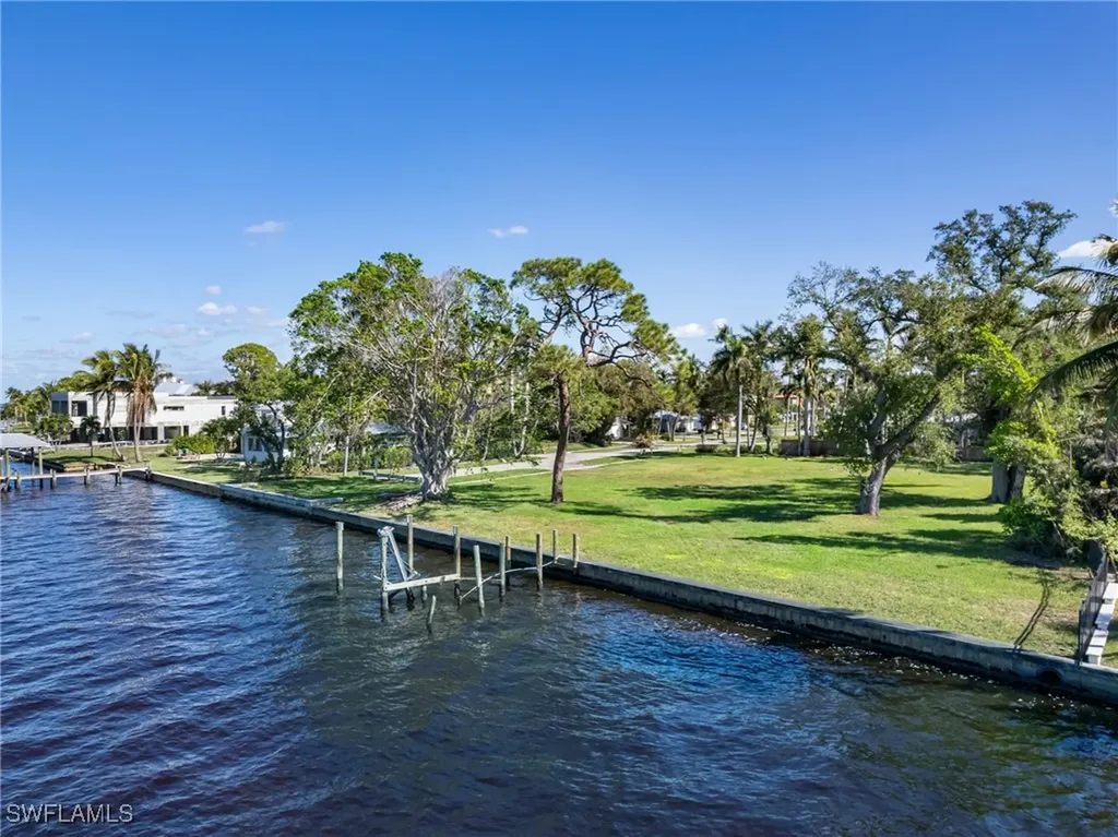 1212 Coconut Drive Fort Myers FL 33901