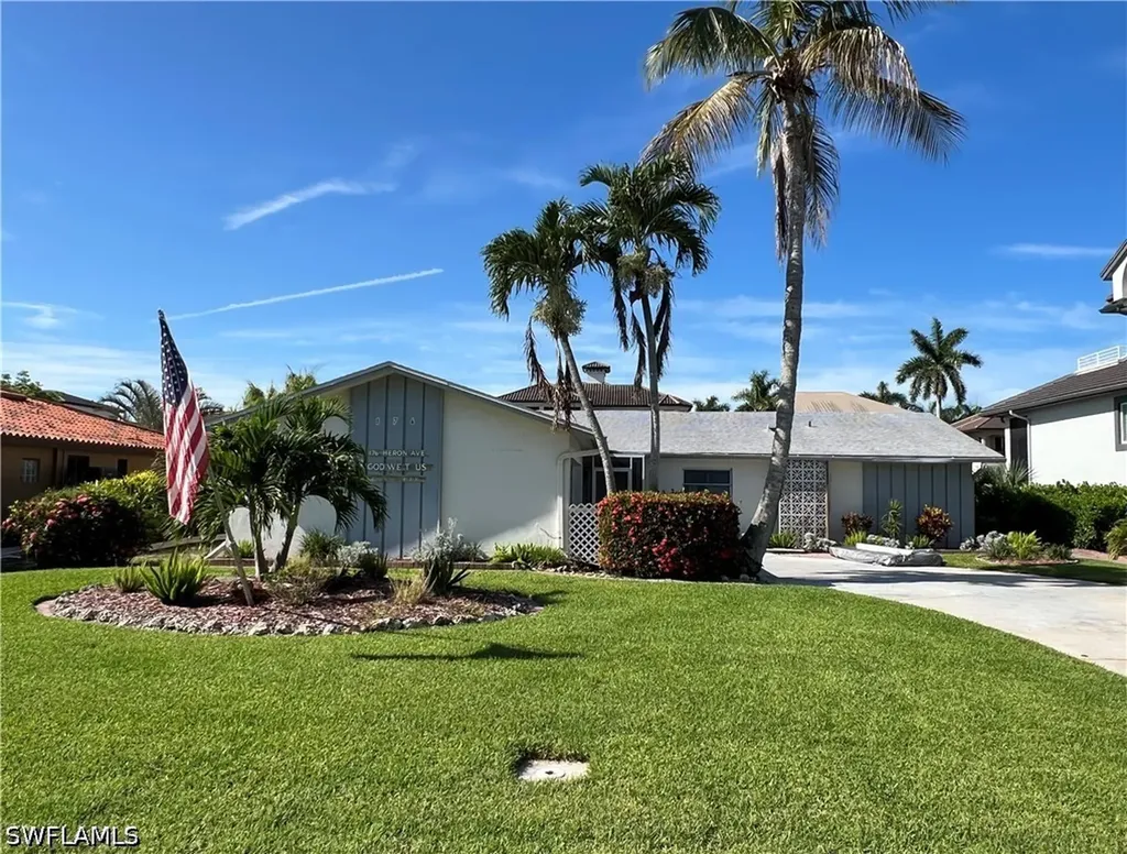 176 Heron Avenue Naples FL 34108