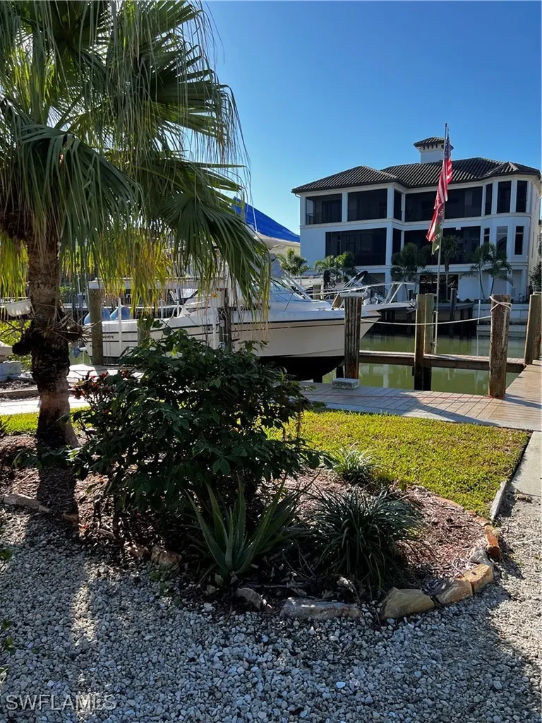 176 Heron Avenue Naples FL 34108