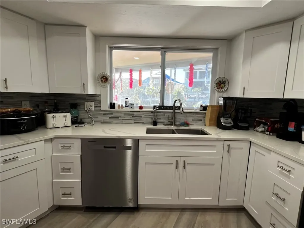 176 Heron Avenue Naples FL 34108