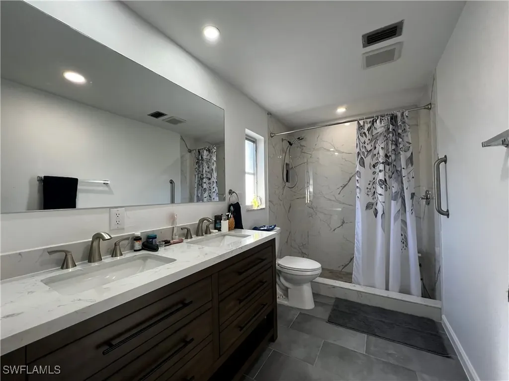 176 Heron Avenue Naples FL 34108