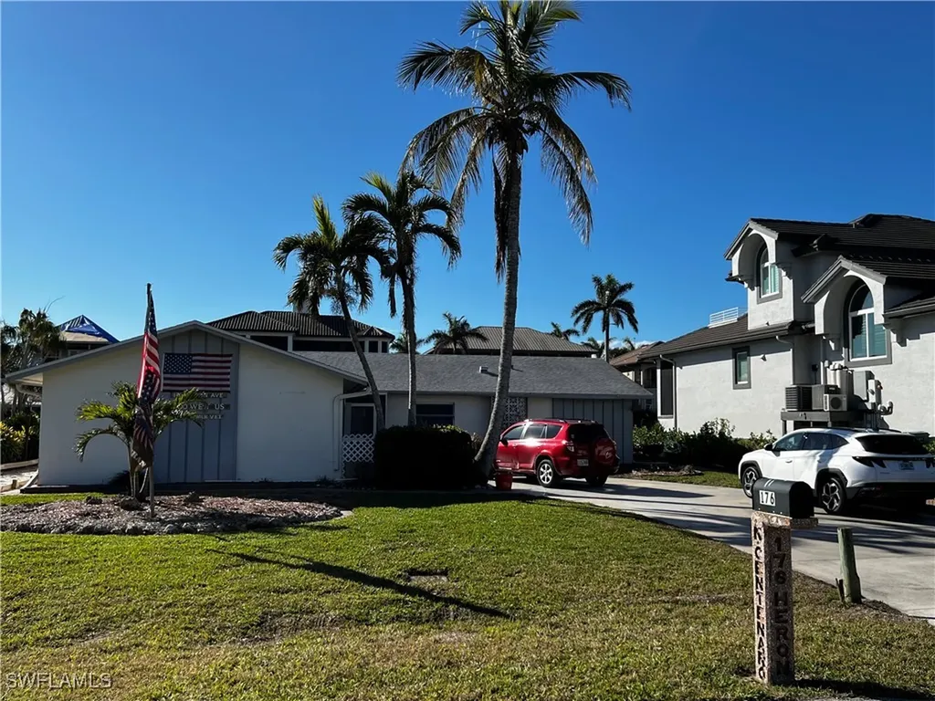 176 Heron Avenue Naples FL 34108