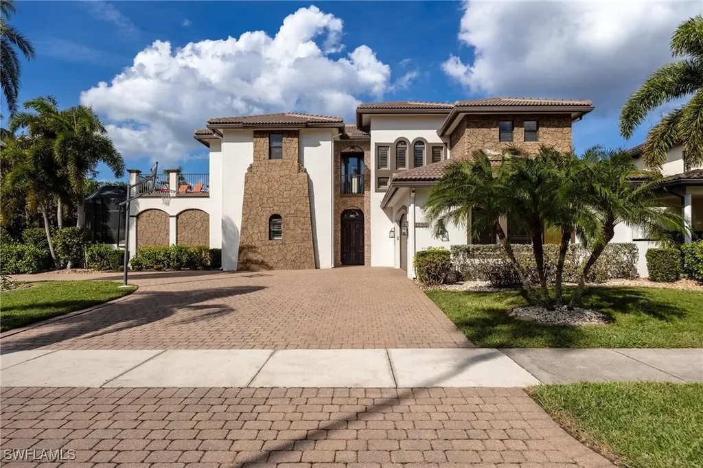 1295 Wales Drive Fort Myers FL 33901