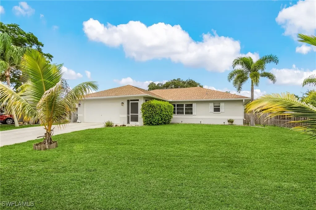 27670 Tierra Del Sol Lane Bonita Springs FL 34135