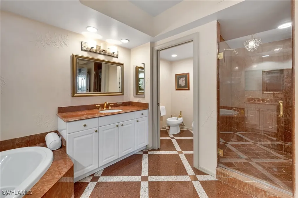 7575 Pelican Bay Boulevard Naples FL 34108
