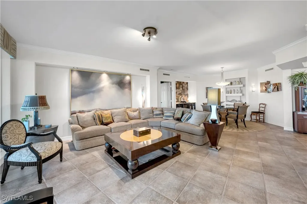 7575 Pelican Bay Boulevard Naples FL 34108