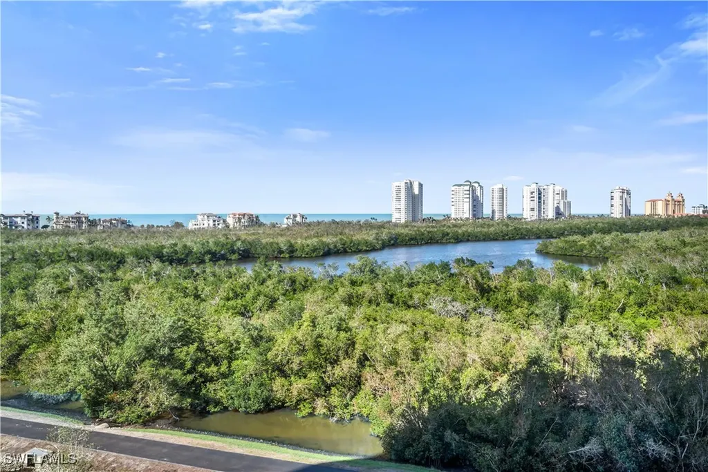 7575 Pelican Bay Boulevard Naples FL 34108