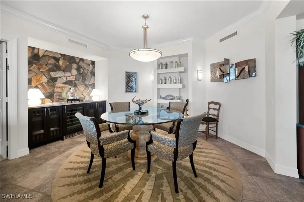 7575 Pelican Bay Boulevard Naples FL 34108