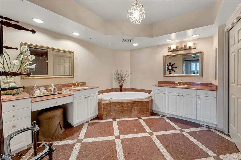 7575 Pelican Bay Boulevard Naples FL 34108