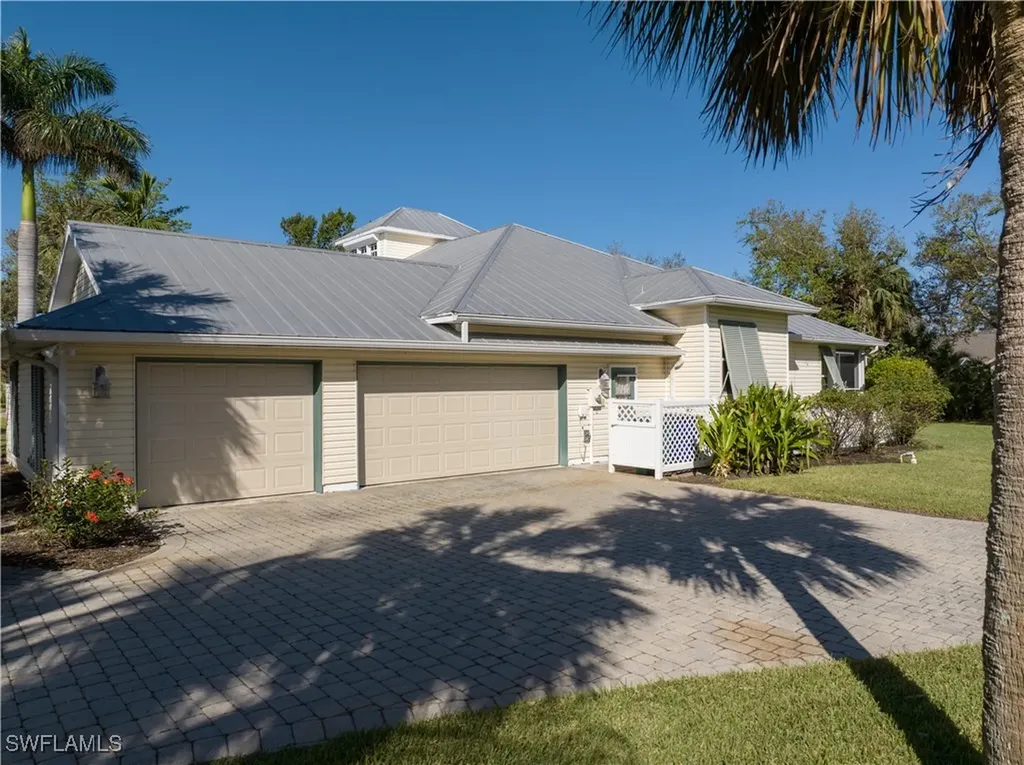 12510 Coconut Creek Court Fort Myers FL 33908