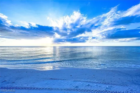 571 Park Shore Drive Naples FL 34103