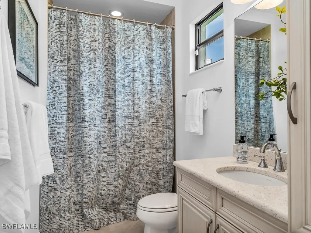 6564 Costa Circle Naples FL 34113