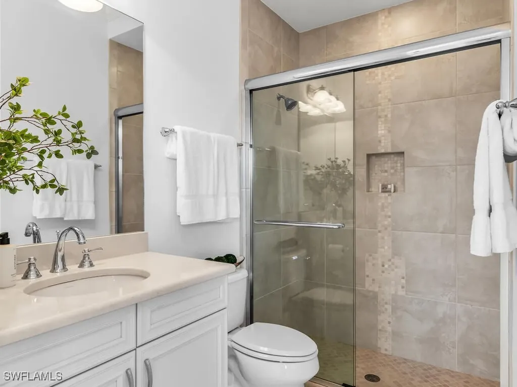 6564 Costa Circle Naples FL 34113