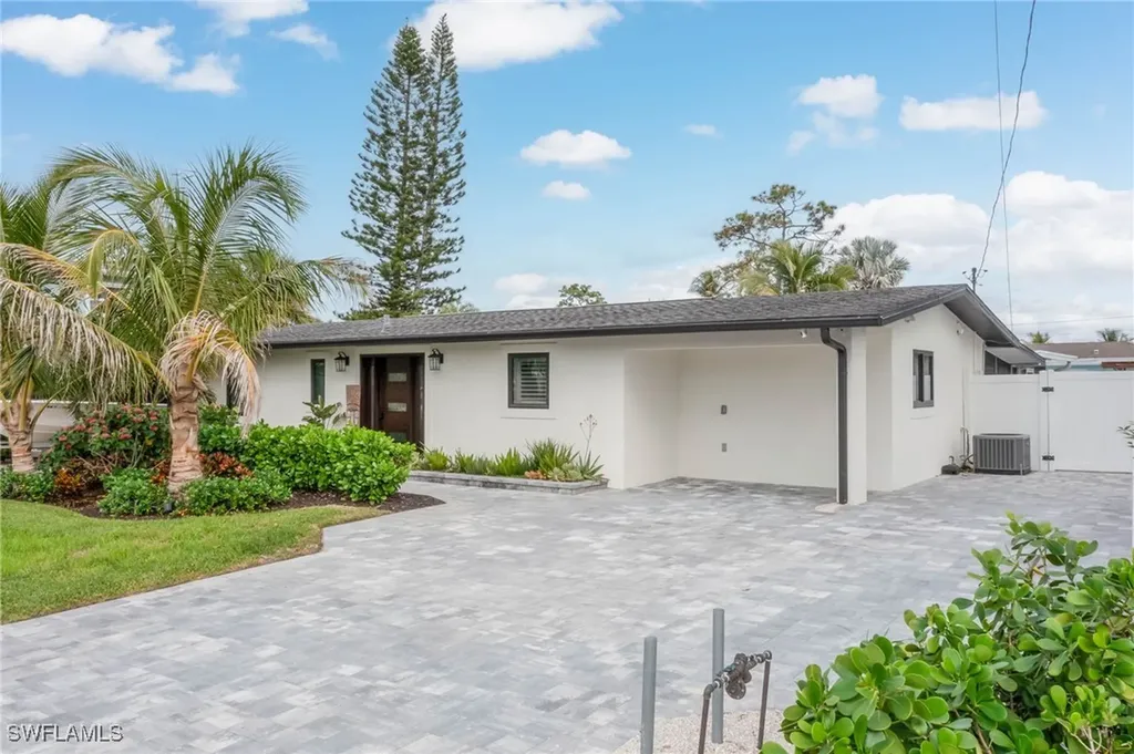 27272 J C Lane Bonita Springs FL 34135