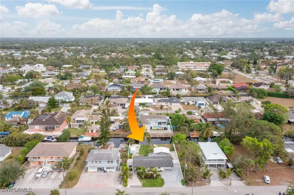 27272 J C Lane Bonita Springs FL 34135