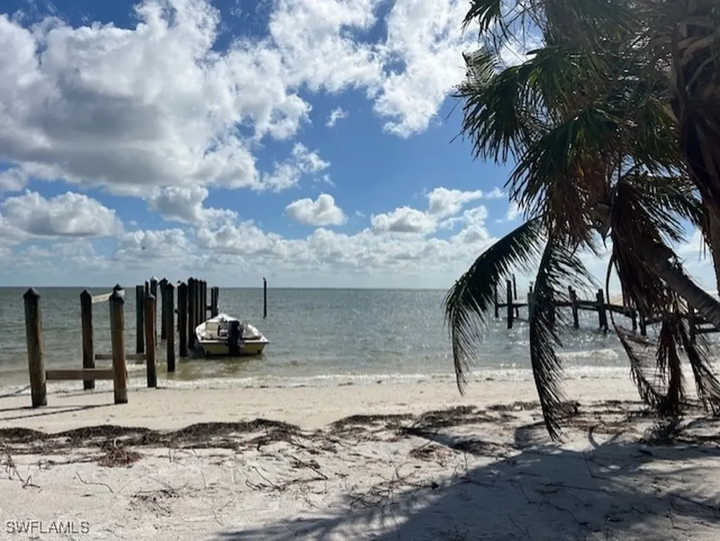 Cayo Costa FL, 11280 Pejuan