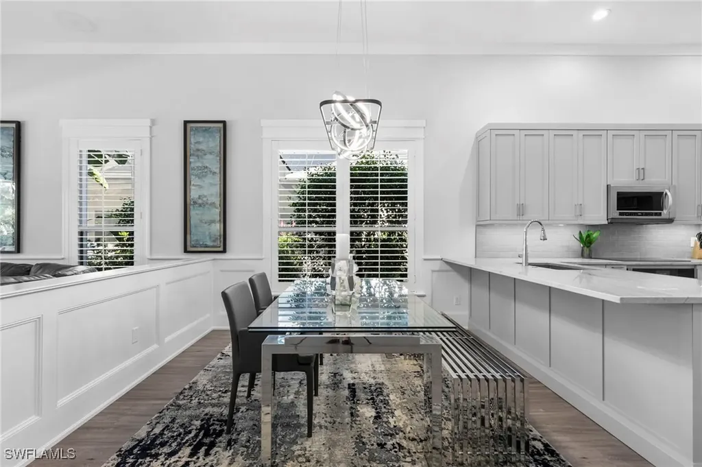 5029 Kensington High Street Naples FL 34105
