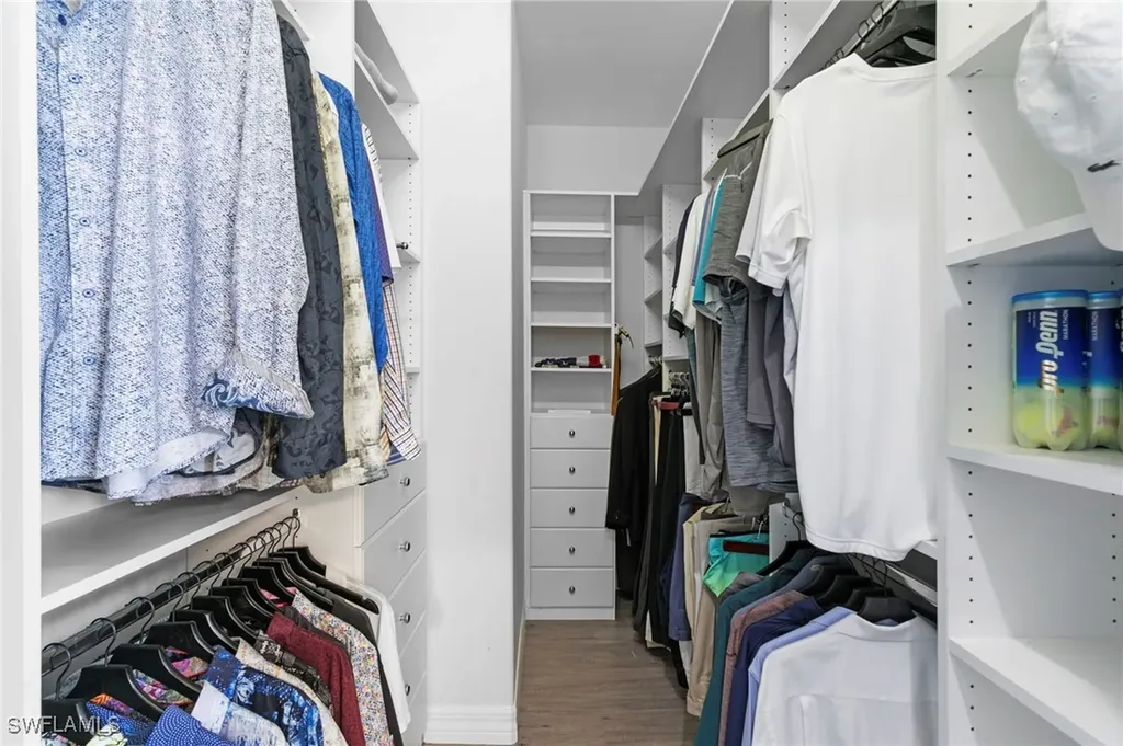 5029 Kensington High Street Naples FL 34105
