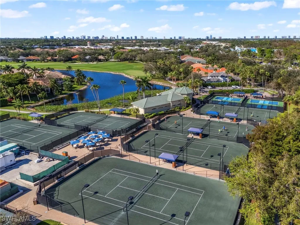 5029 Kensington High Street Naples FL 34105
