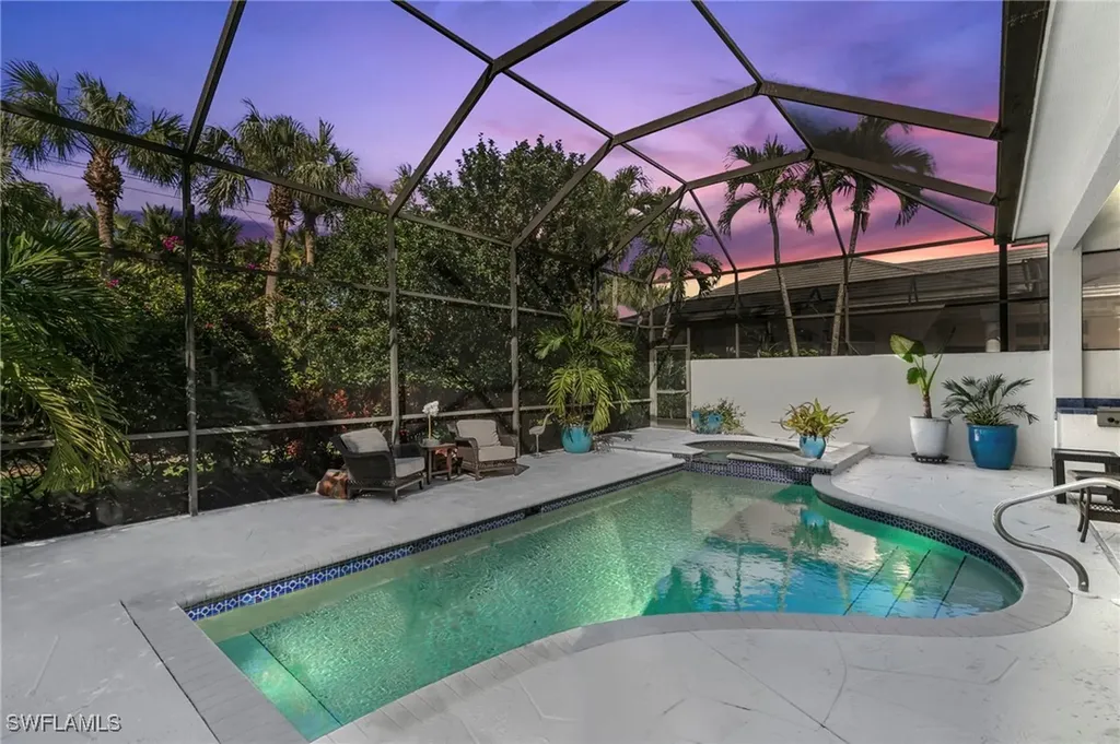 5029 Kensington High Street Naples FL 34105