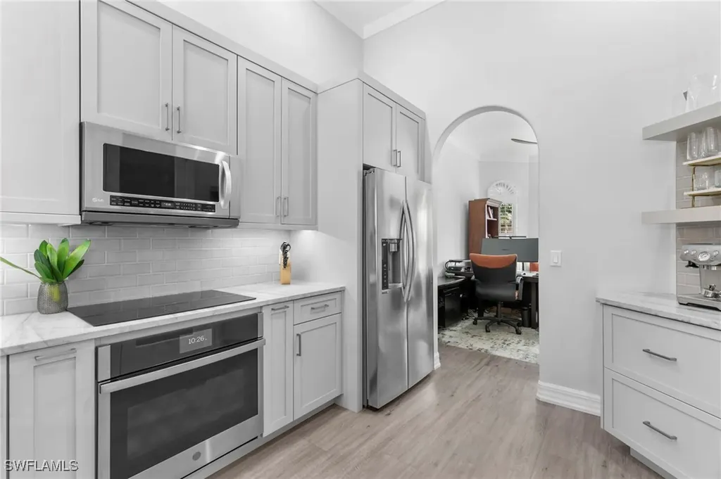 5029 Kensington High Street Naples FL 34105
