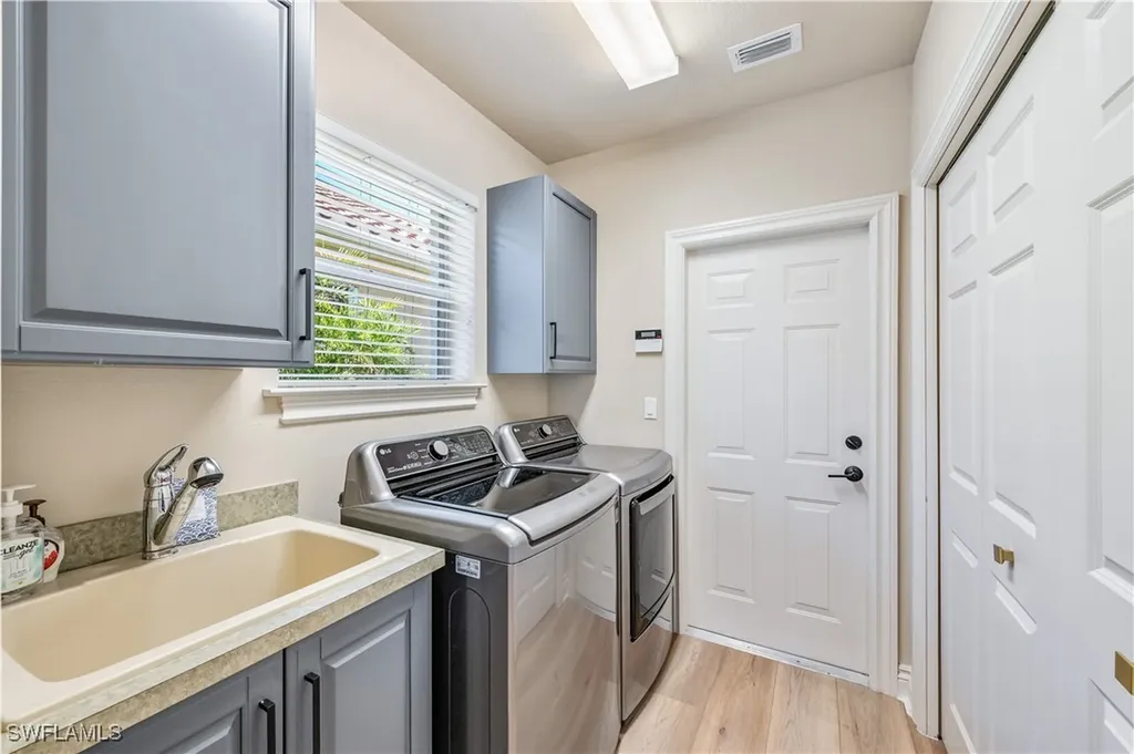 14066 Tivoli Terrace Bonita Springs FL 34135