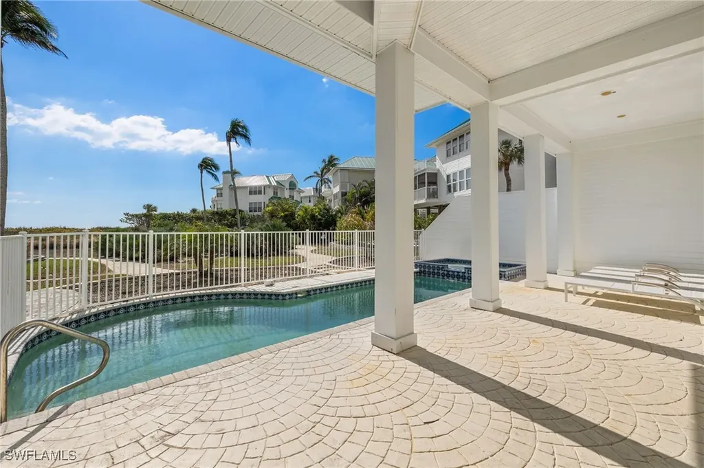 411 Bella Vista Way E Sanibel FL 33957