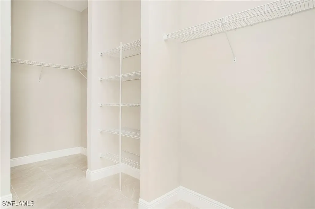 1385 Redona Way Naples FL 34113