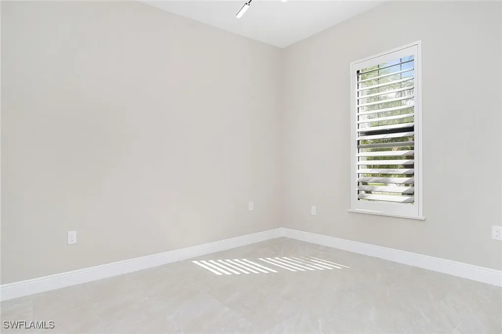 1385 Redona Way Naples FL 34113