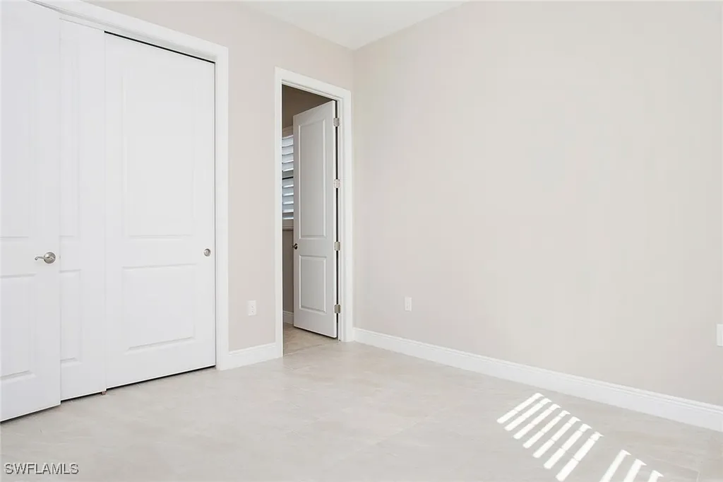 1385 Redona Way Naples FL 34113