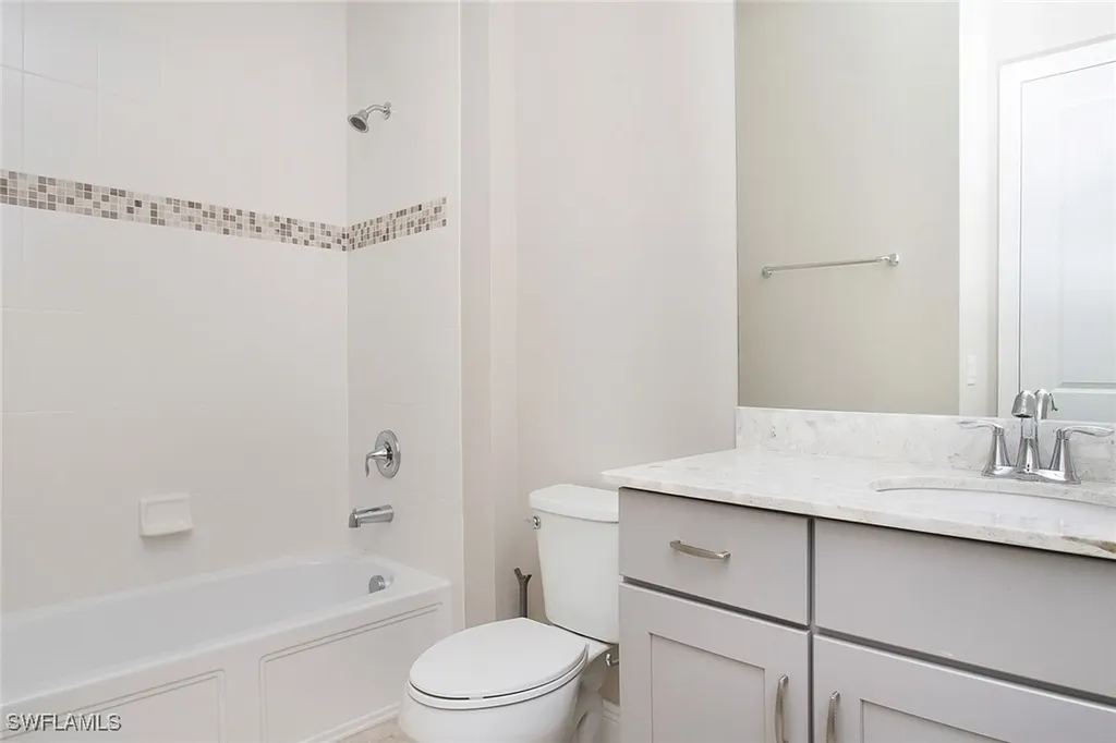 1385 Redona Way Naples FL 34113