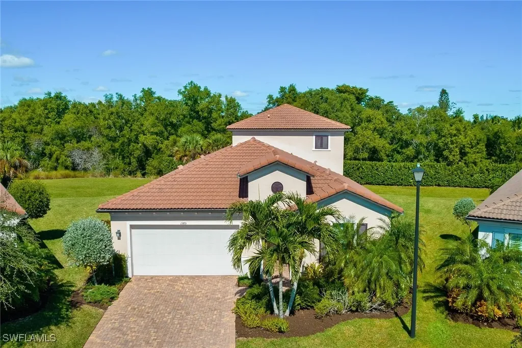1385 Redona Way Naples FL 34113
