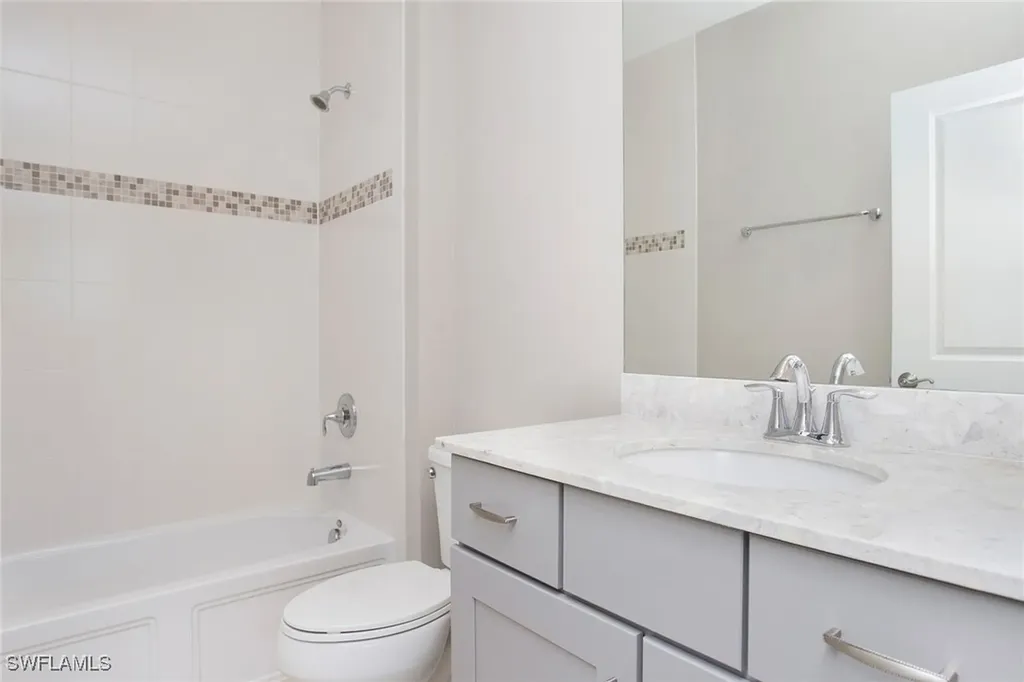 1385 Redona Way Naples FL 34113