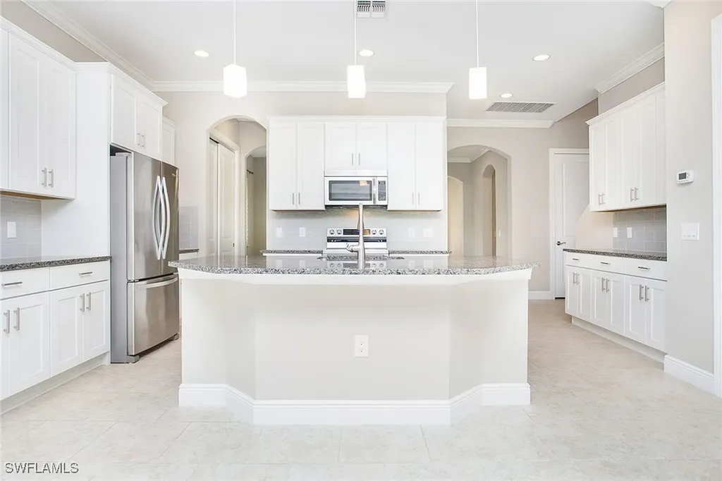 1385 Redona Way Naples FL 34113