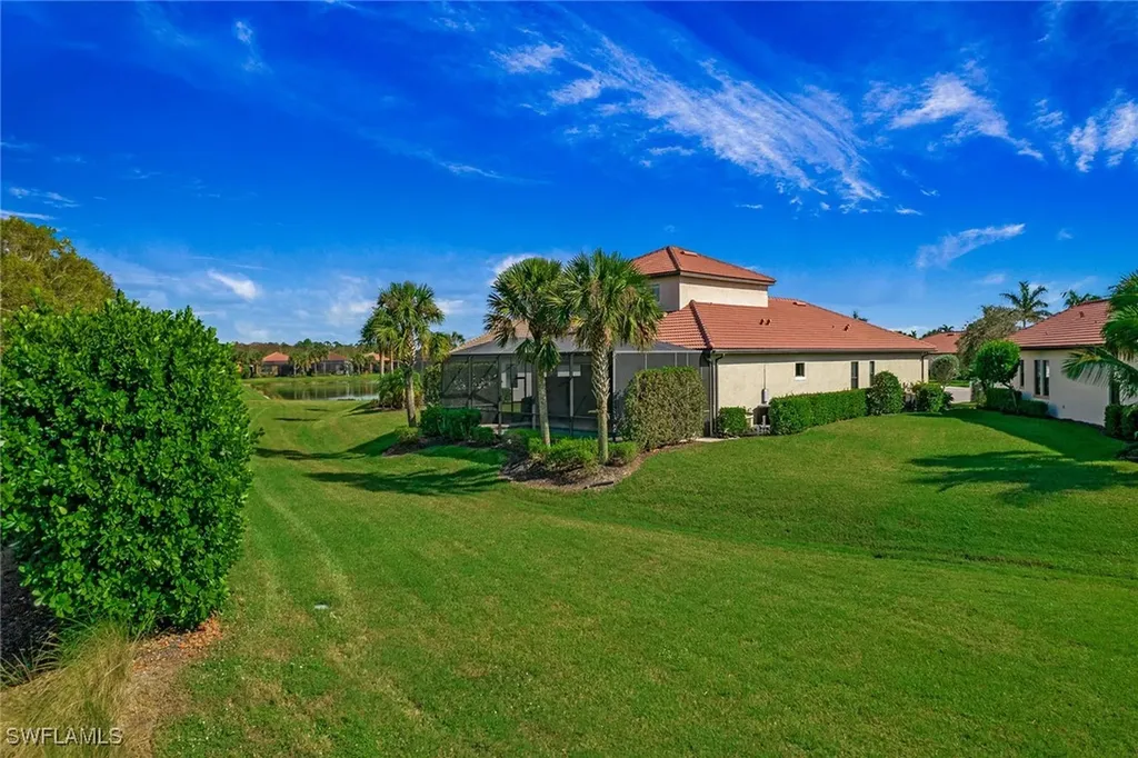 1385 Redona Way Naples FL 34113