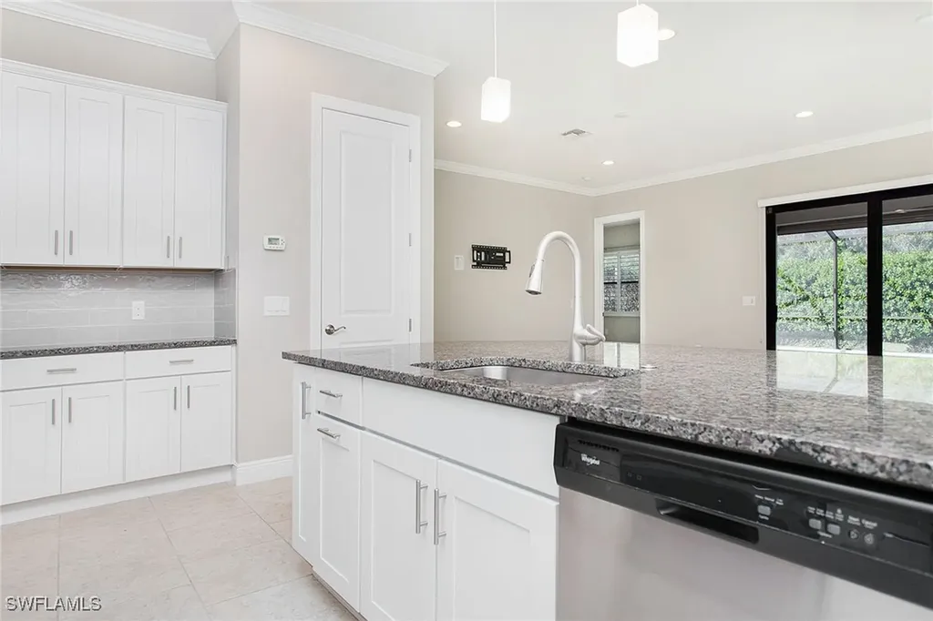 1385 Redona Way Naples FL 34113